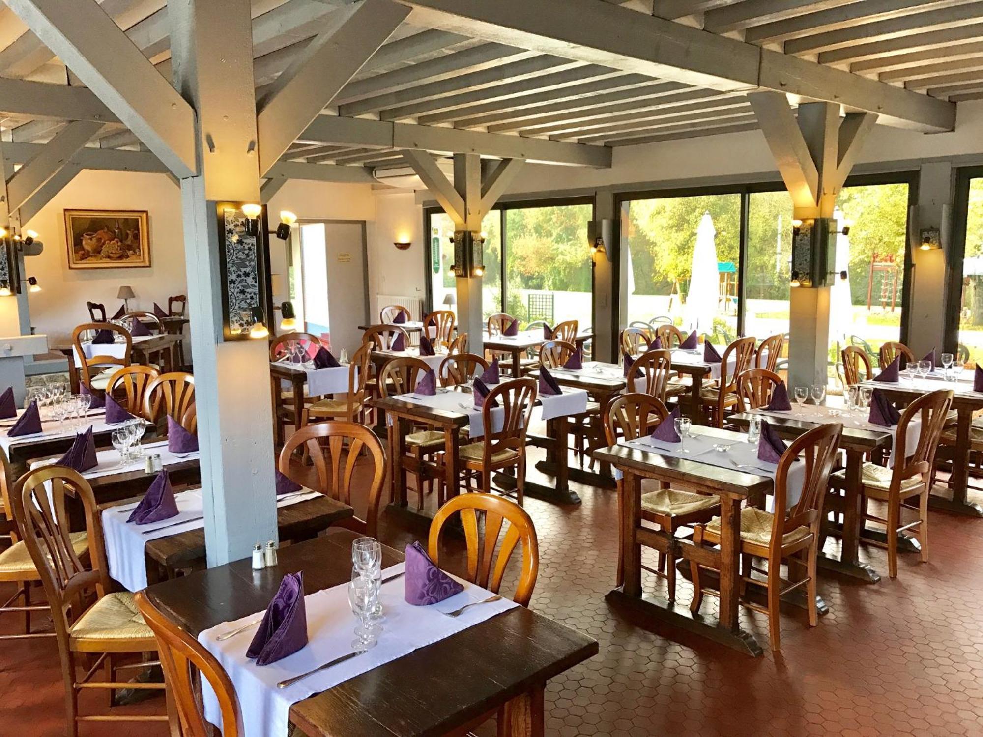 Hotel Restaurant Le Relais De Pouilly المظهر الخارجي الصورة