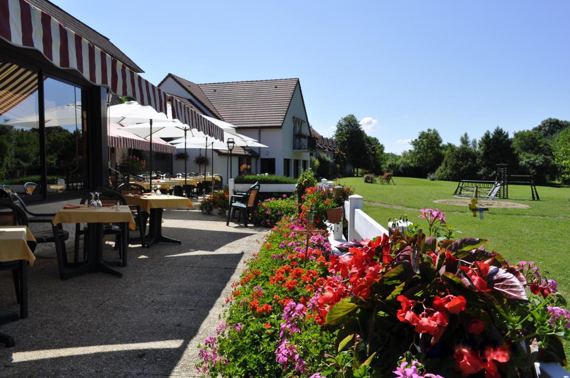 Hotel Restaurant Le Relais De Pouilly المظهر الخارجي الصورة