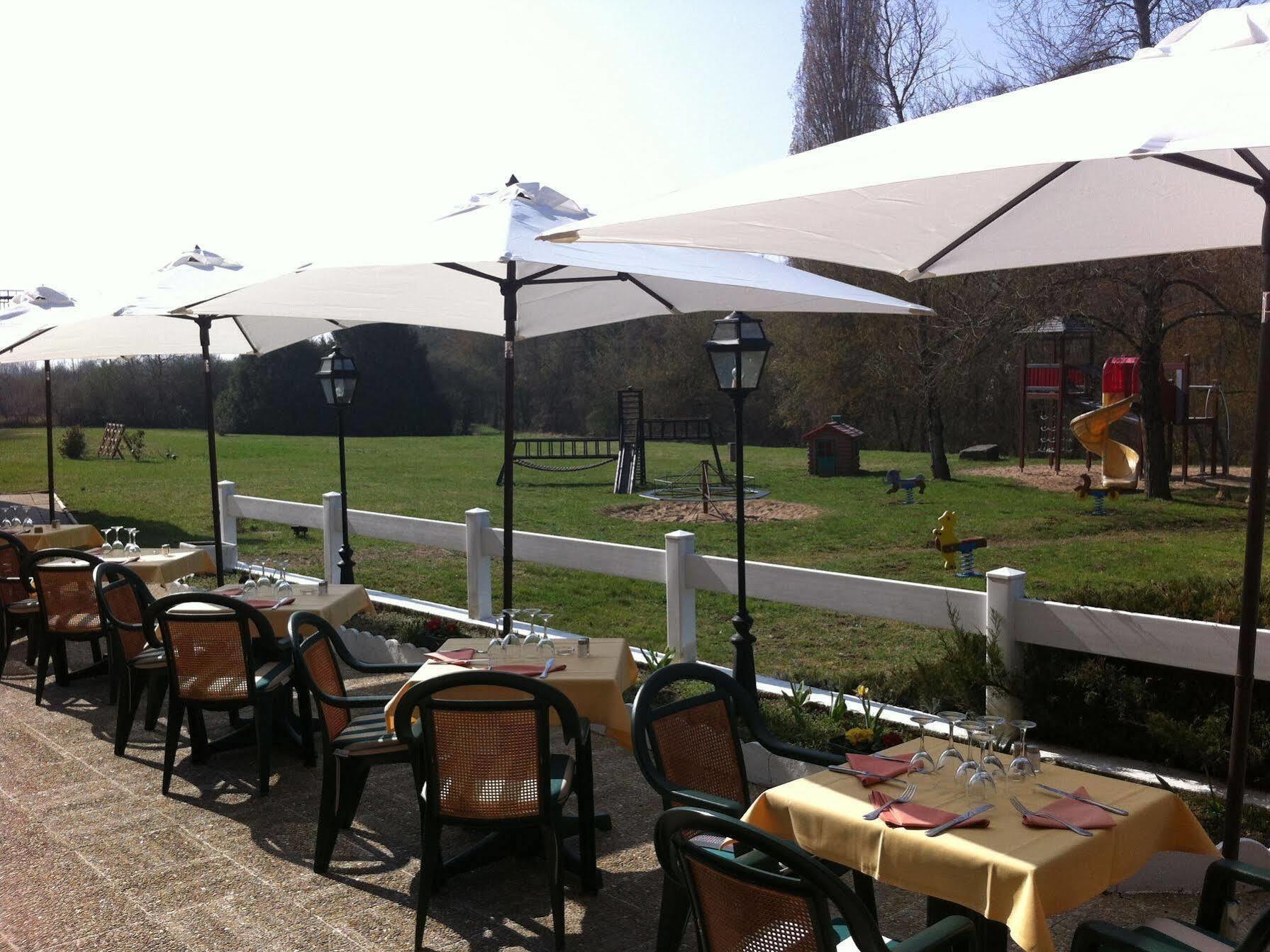Hotel Restaurant Le Relais De Pouilly المظهر الخارجي الصورة
